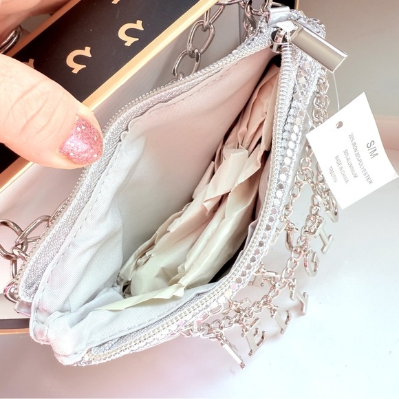 NIB True Religion Silver Metallic Silver Mesh Chain Mail Waist/Belt Bag - Picture 4 of 5